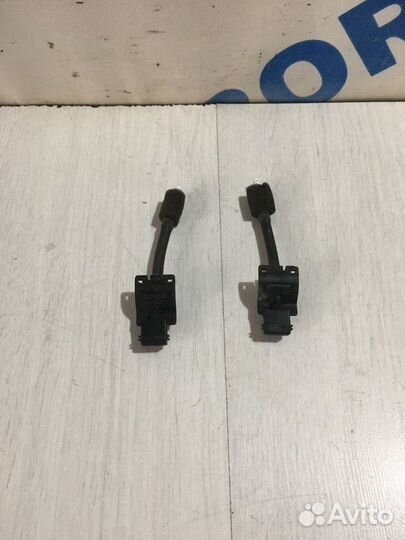 Форсунка омывателя lexus IS350 3.5 ат седан