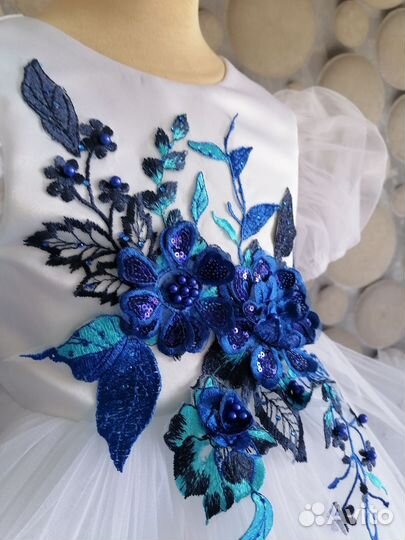 Нарядное платье для девочки