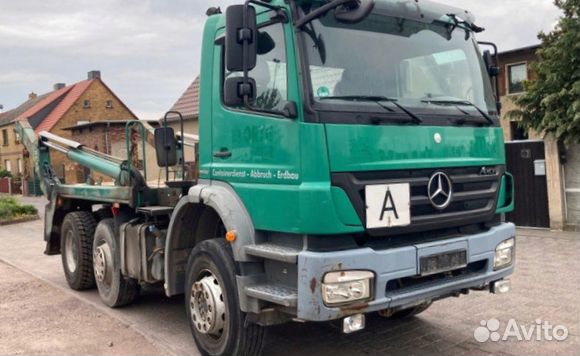 В разборке грузовик Mercedes,Axor mpii 2004-2008