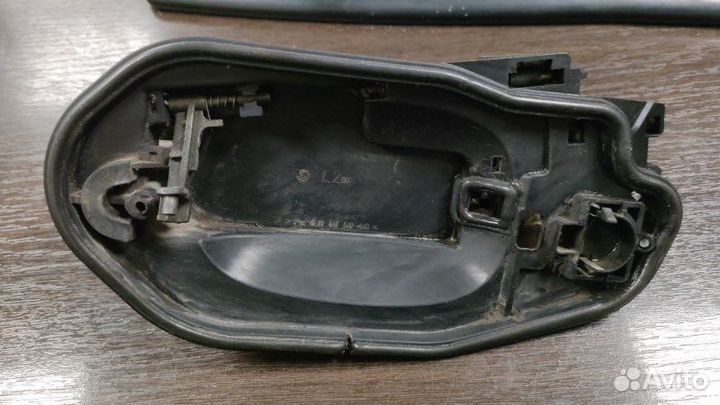 Кронштейн ручки двери задний левый Bmw 530 D E61