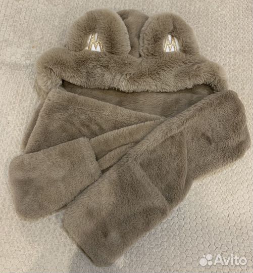 Шапка-капор с шарфом и варежками