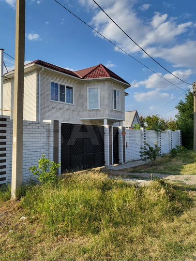 Дом 159,4 м² на участке 8 сот.