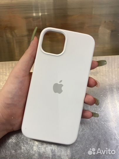 Чехол на айфон 13