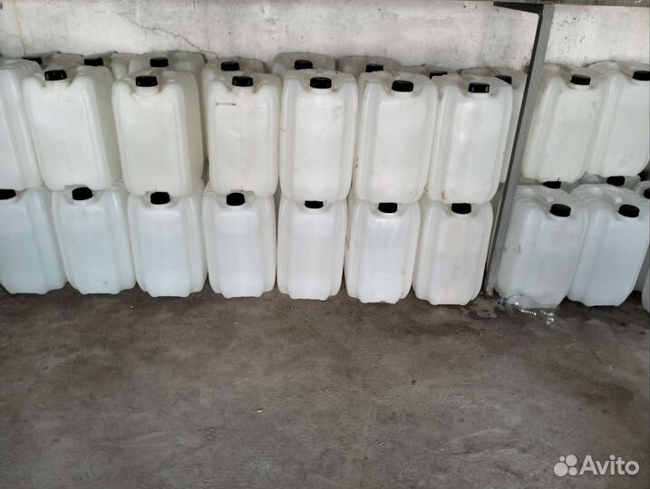 Канистра пластиковая 20 литров