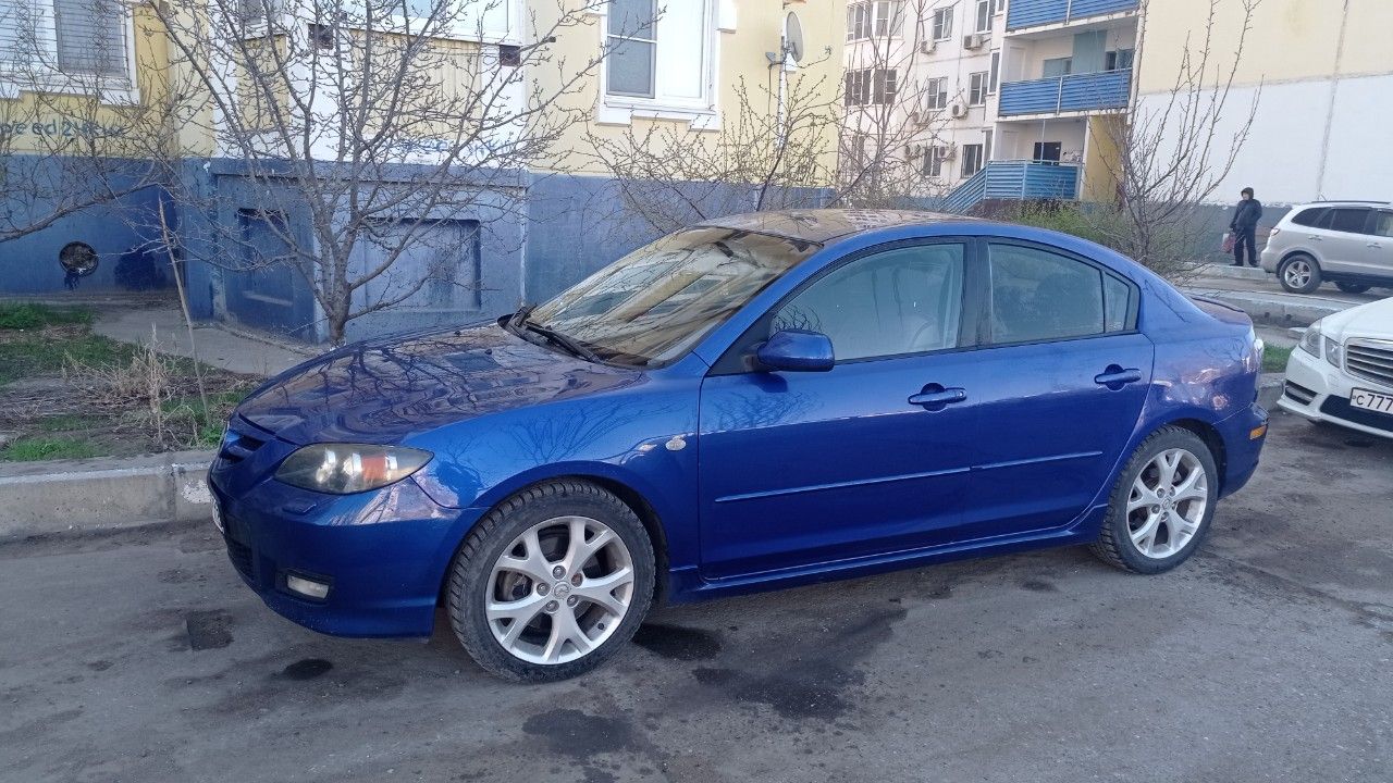 Mazda 3: фото владельца