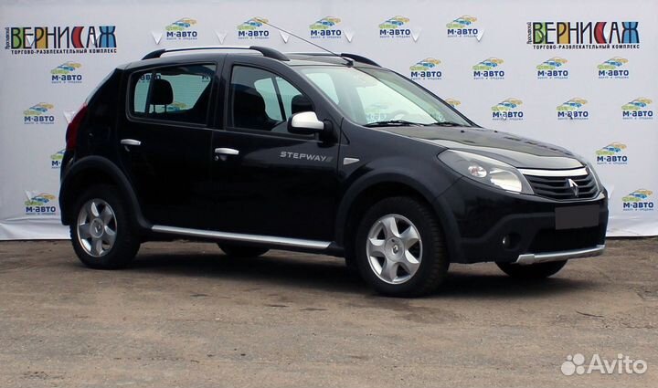 Renault Sandero Stepway 1.6 AT, 2014, 131 300 км