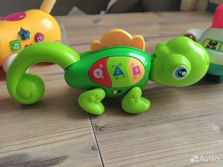 Музыкальные развивающие игрушки для малышей