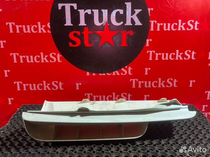 Дефлектор кабины левый