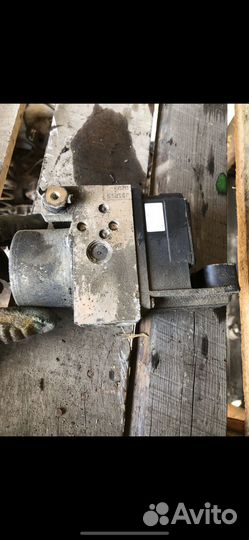 Блок abs nissan liberty