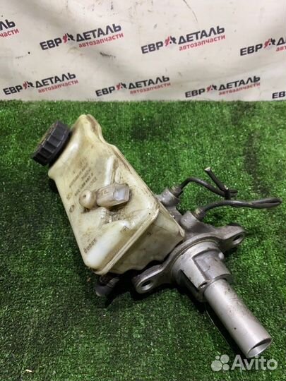 Главный тормозной цилиндр Renault Megan 2 седан