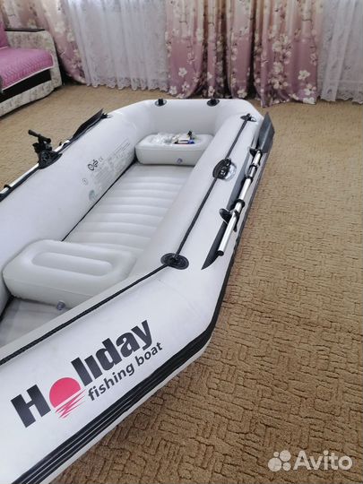 Лодка Holiday navigator 3