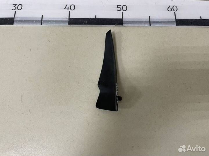 Накладка лобового стекла Skoda Rapid 2019