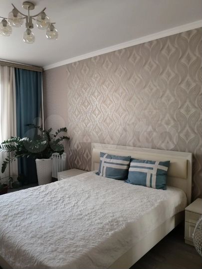 3-к. квартира, 80 м², 8/9 эт.
