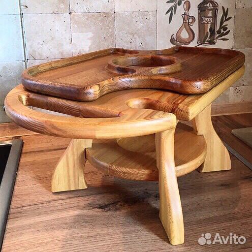 Столик винный,Винница дерево