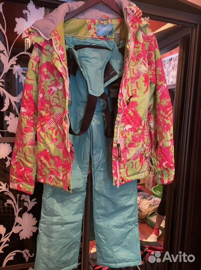 Горнолыжный костюм женский