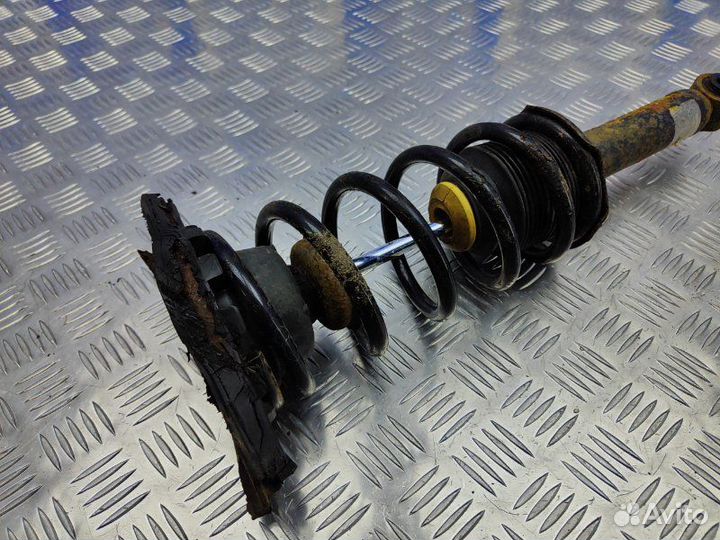 Амортизатор задний правый Nissan Almera N16 1.5