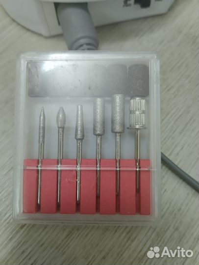 Фрезер для маникюра с педалью и насадками