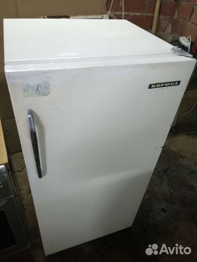Холодильник Бирюса