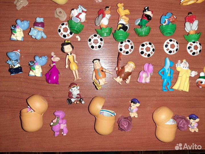 Игрушки из шоколадных яиц Киндер Сюрприз Kinder Su