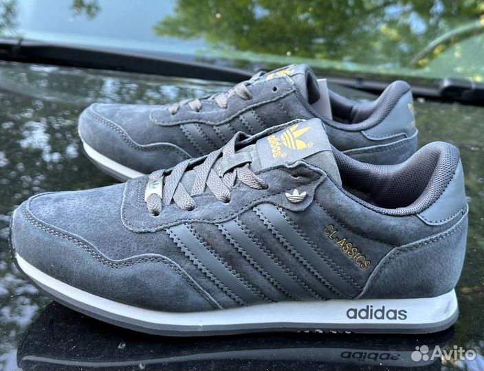 Кроссовки Adidas