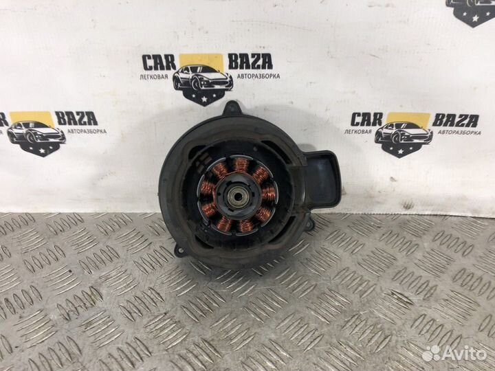 Моторчик отопителя Audi A6, Audi A8