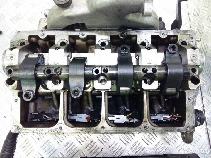 Головка блока цилиндров Голая VW Passat B6 1.9 BKC