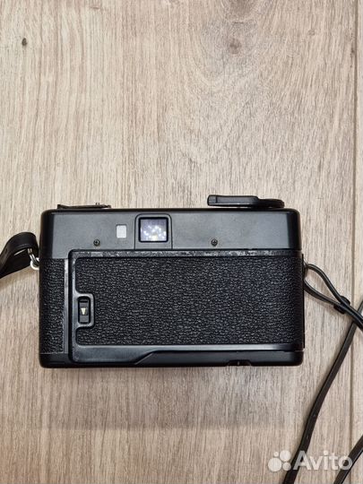 Отличный плёночный фотоаппарат Yashika MF-2
