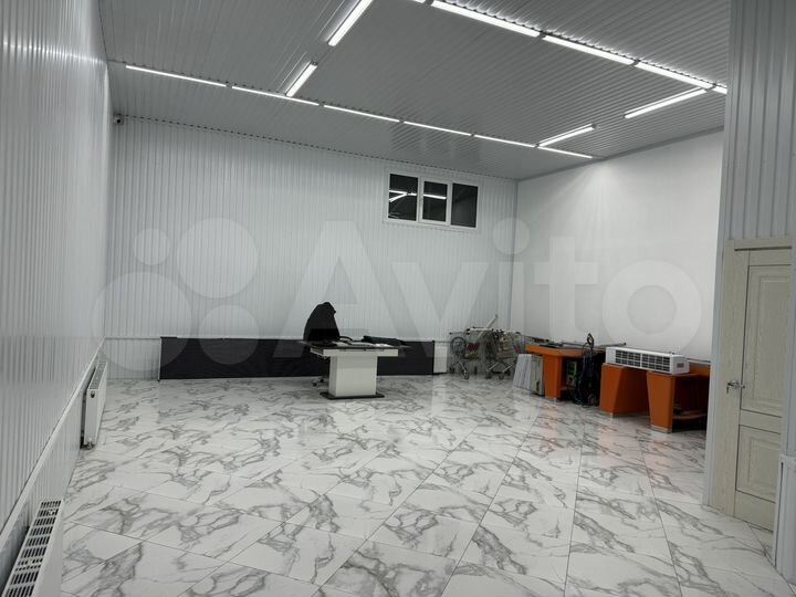 Торговая площадь, 130 м²