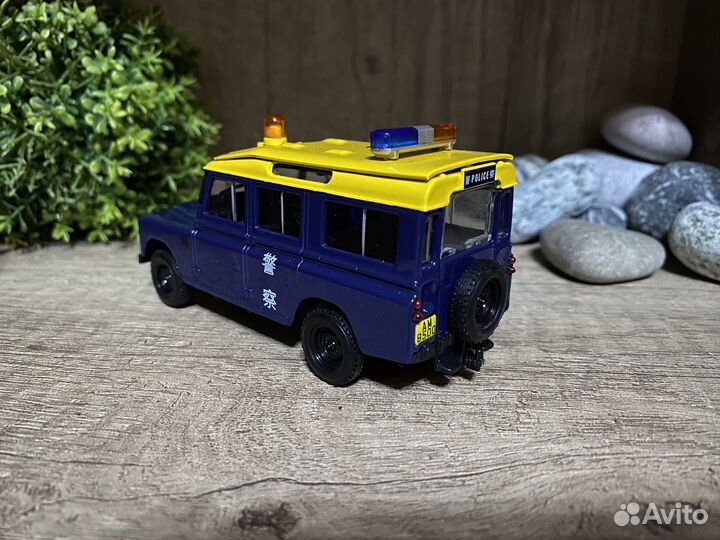 Модель автомобиля Land Rover Police