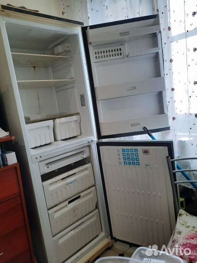 Холодильник-морозильник Stinol 102