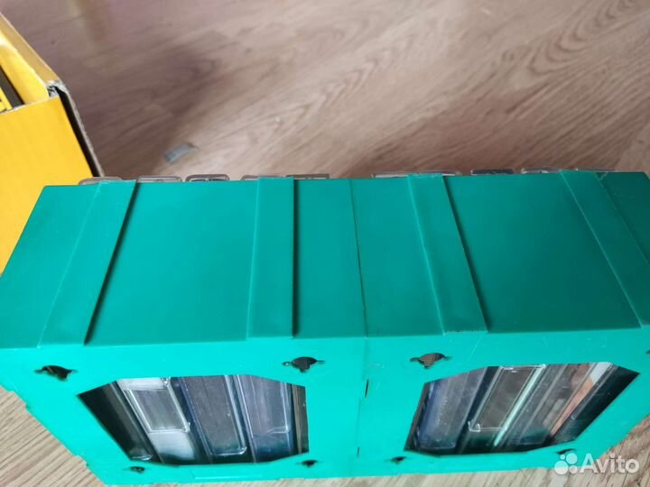 Аудиокассеты с подставкой