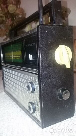 Радиоприемник ретро VEF 202