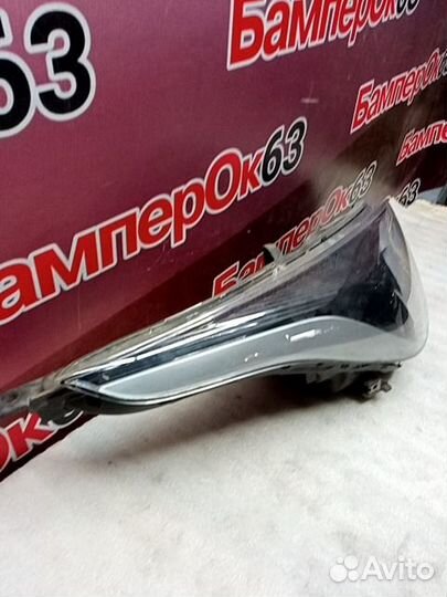 Фара передняя правая