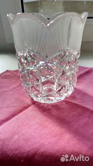 Хрустальная ваза