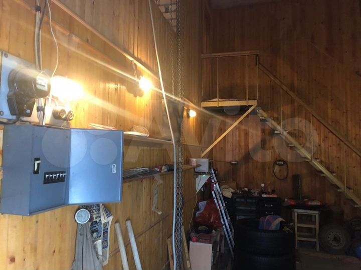 Гараж, > 30 м²