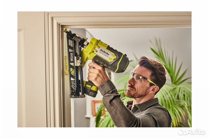 Гвоздезабиватель Ryobi ONE+ R15GN18-0 5133005297