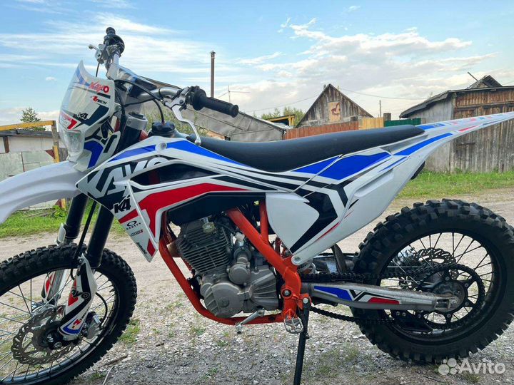 Кроссовый мотоцикл