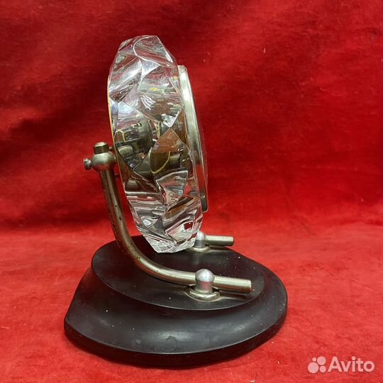 Часы маяк настольные СССР механические