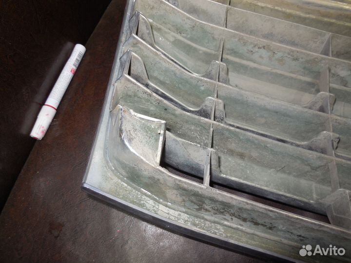 Решетка радиатора для Toyota Land Cruiser 100