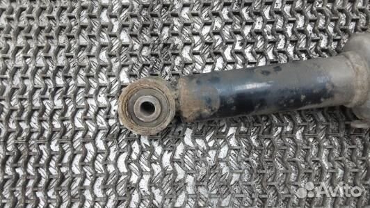 Стойка передняя правая land rover discovery 3 (DML