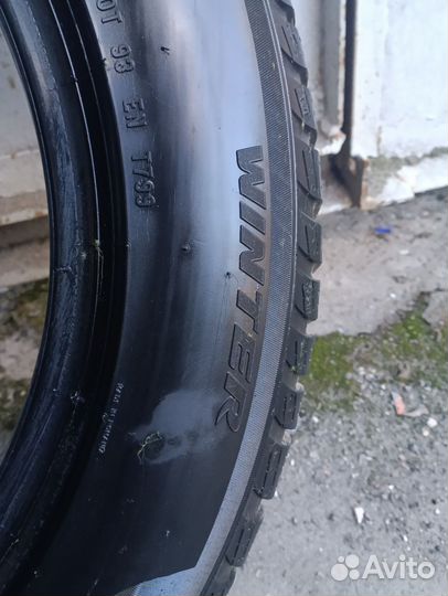 Goodyear UltraGrip 225/55 R17 101V
