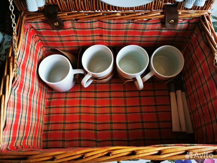 Корзина GreenWay для пикника на 4 персоны