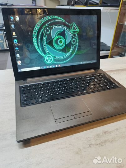 Ноутбук lenovo intel/6озу/GT720M SSD в хорошем