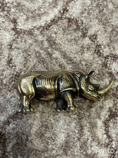 Бронзовая статуэтка