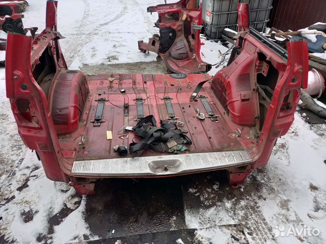 Задние четверти кузова VW Sharan