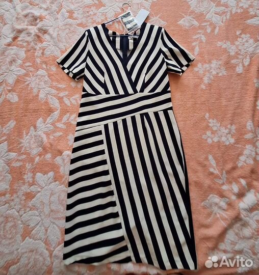 Платье новое 48 р