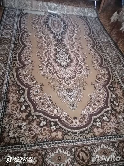 Ковер шерстяной