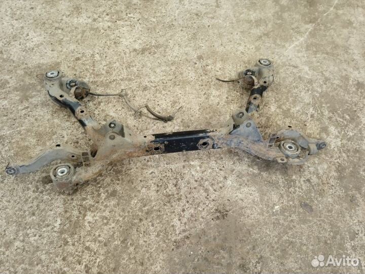 Балка задняя Audi A4 B7 2.0 2005