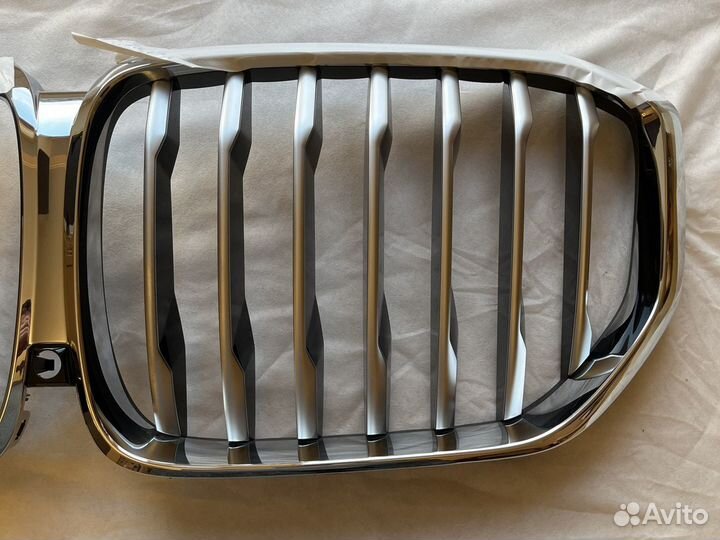 Оригинальная решетка радиатора BMW x5 G05