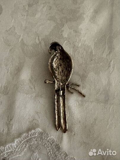 Броши бижутерия